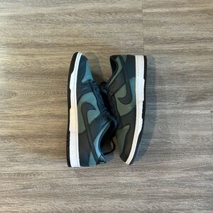 Nike Dunks